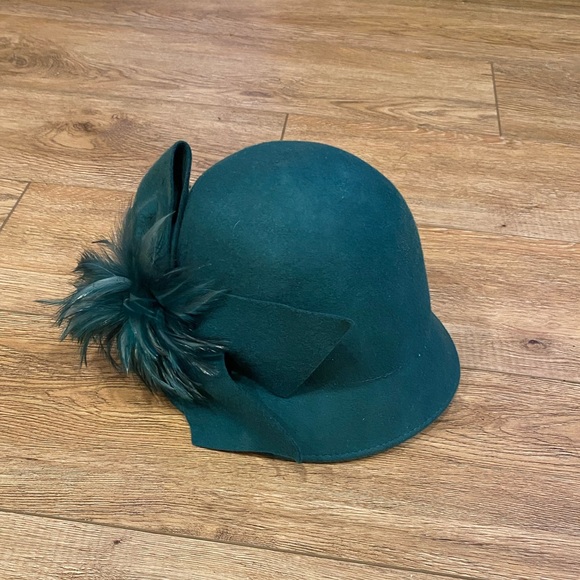 Fine Millinery by August Accessories Wool Hat - Picture 1 of 5